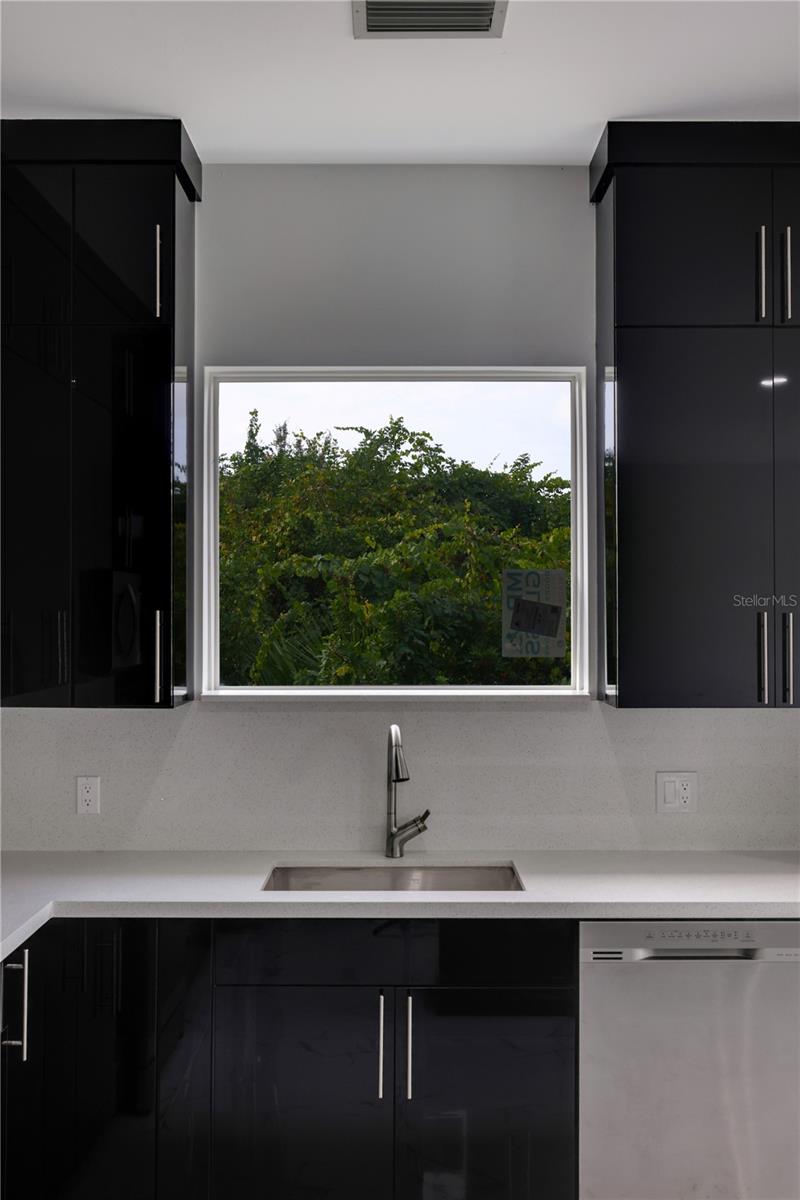 ROTONDA LAKES - Residential