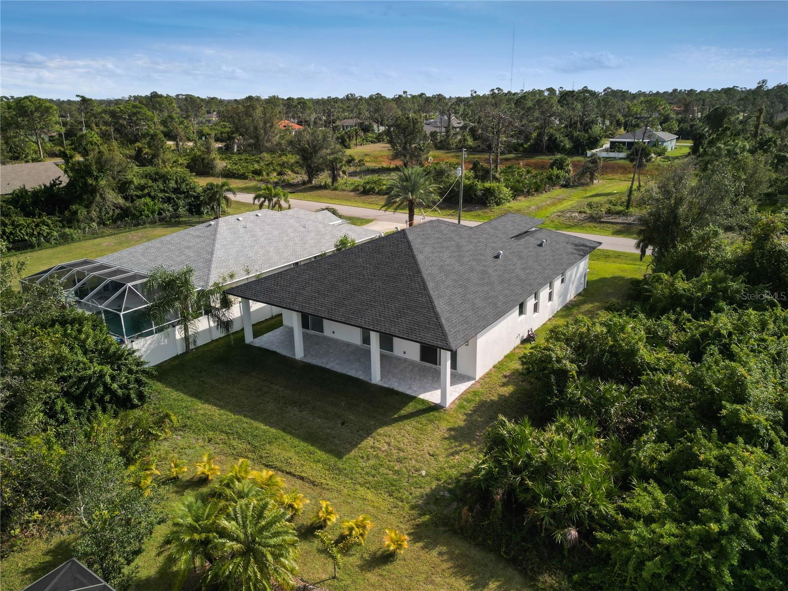 ROTONDA LAKES - Residential