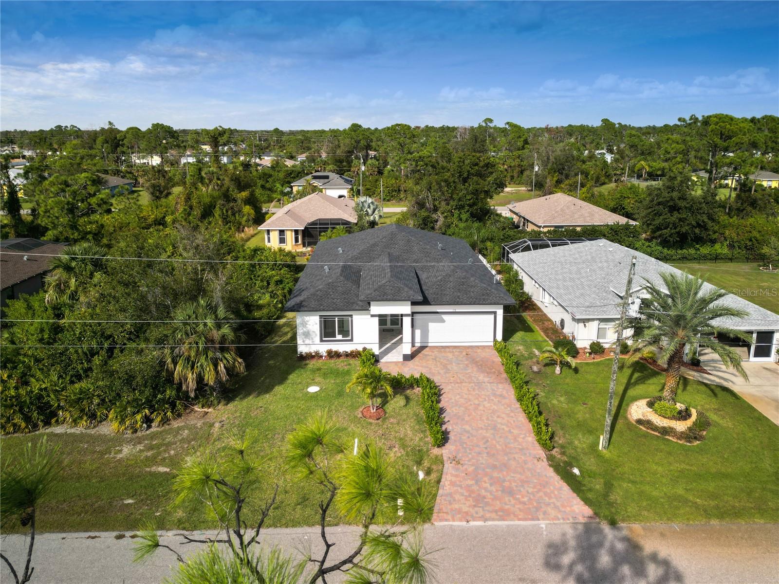 ROTONDA LAKES - Residential
