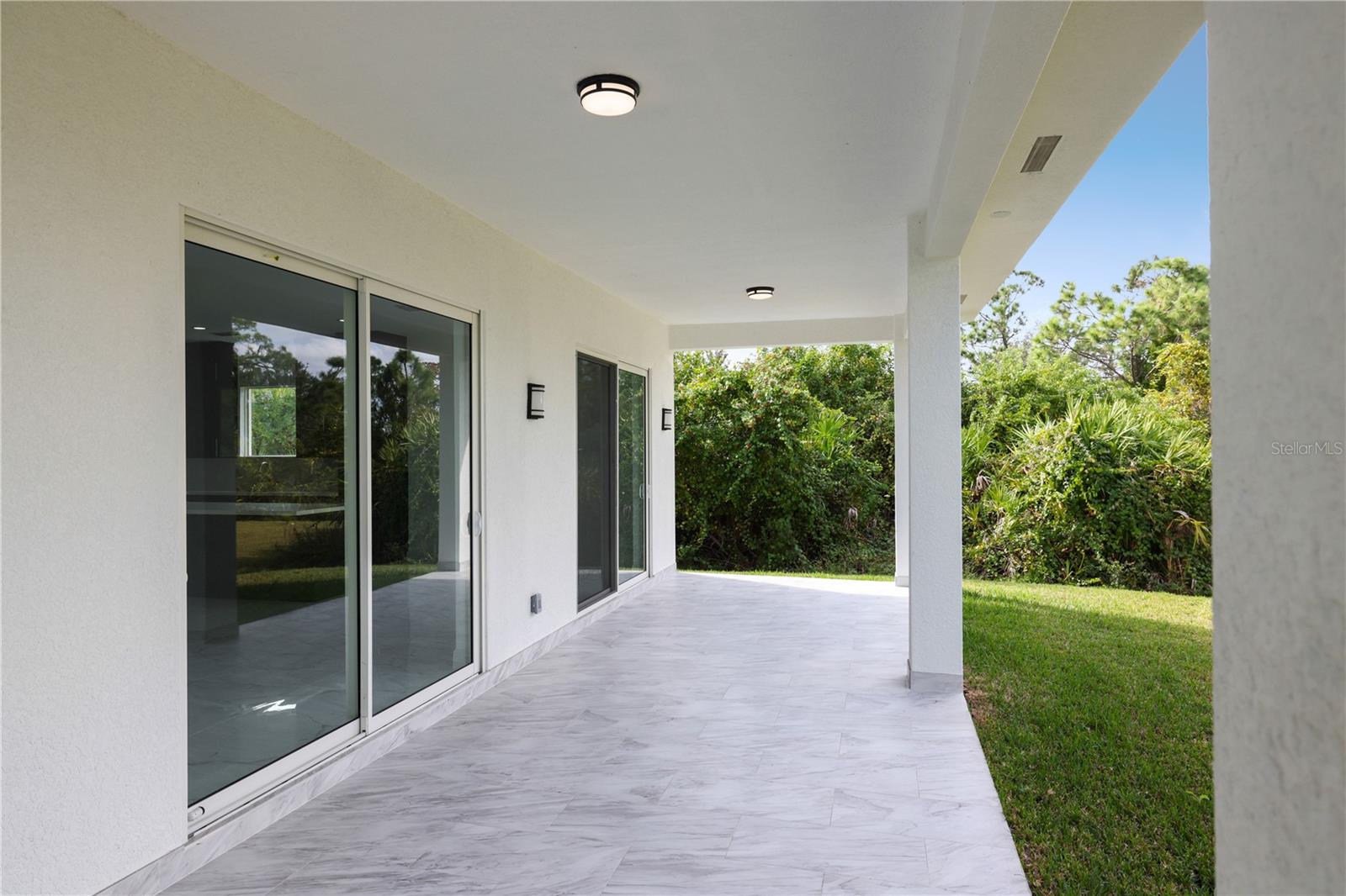 ROTONDA LAKES - Residential