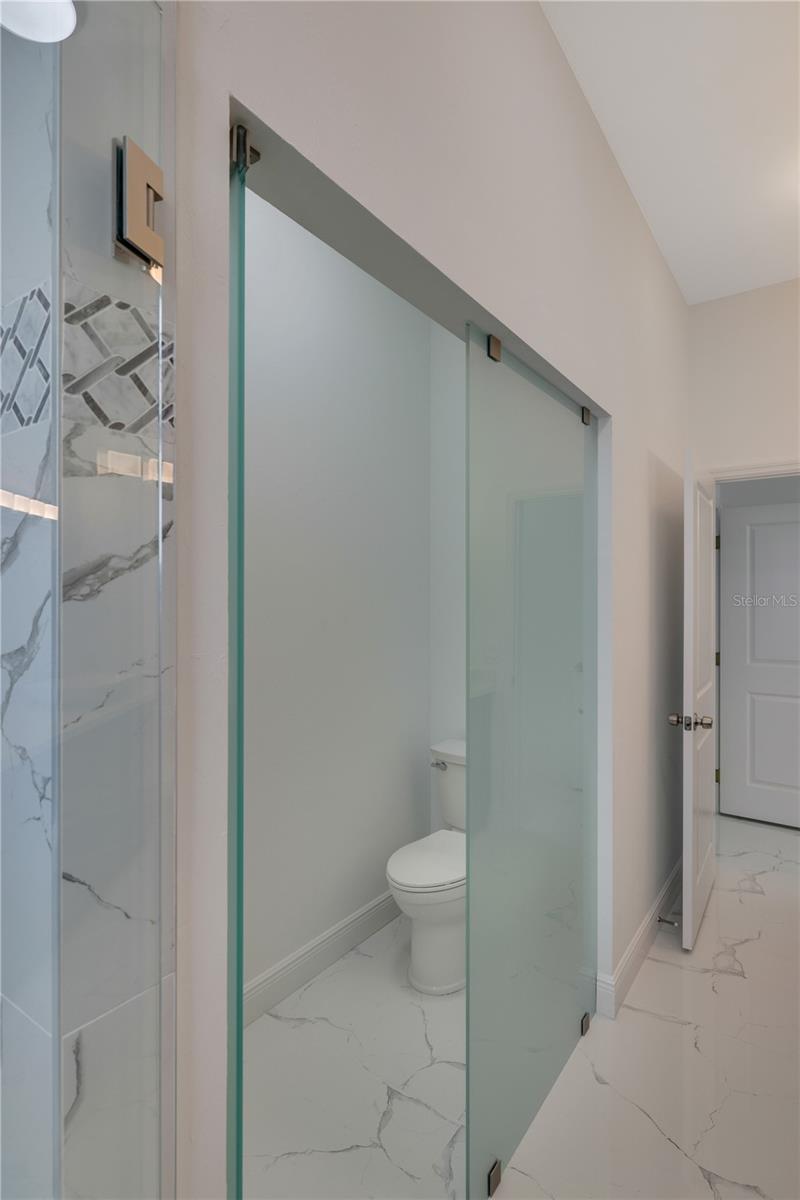 ROTONDA LAKES - Residential