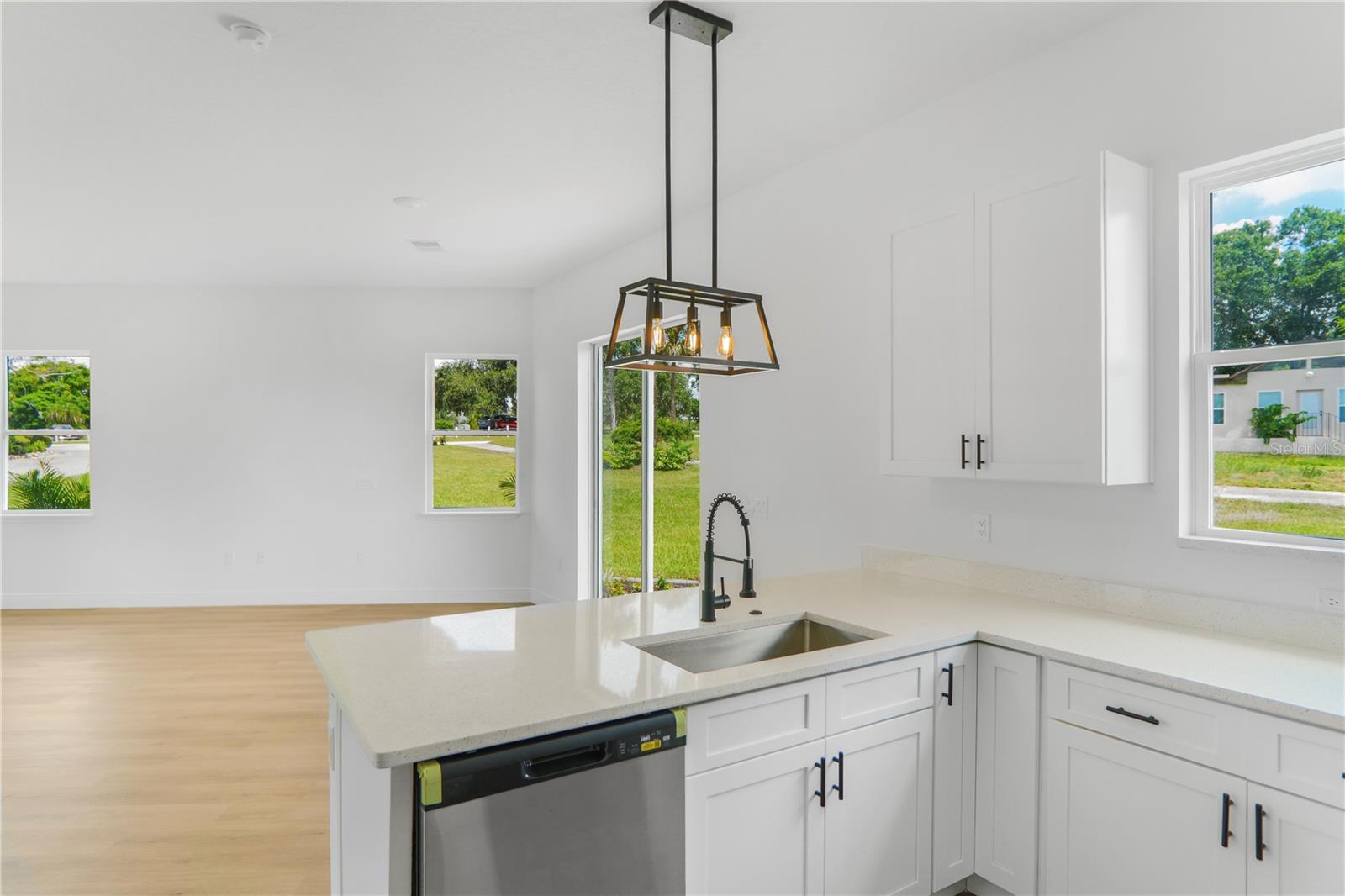 LINKSIDE VILLAGE AT ERROL ESTATES - Residential