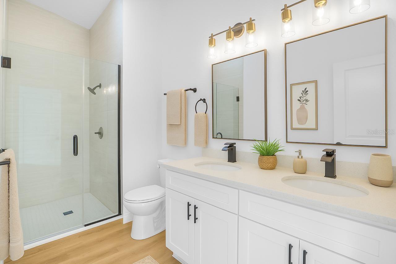 LINKSIDE VILLAGE AT ERROL ESTATES - Residential