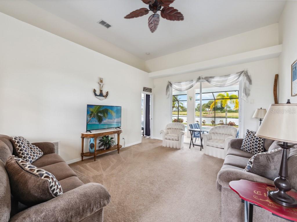 ROYAL PALM GOLF ESTATE UNIT 1 REP - Residential