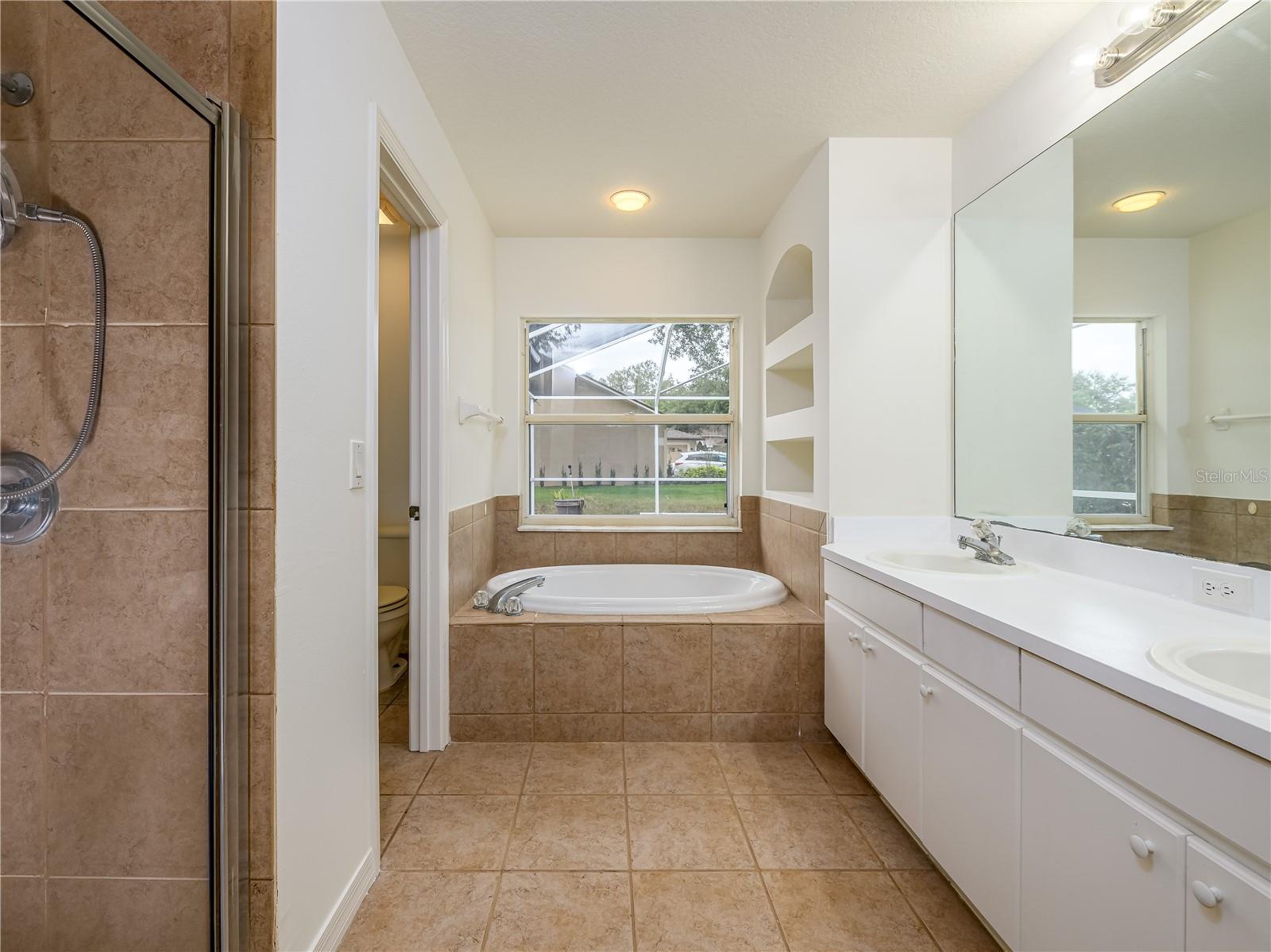 ARBOR GREENE - Residential