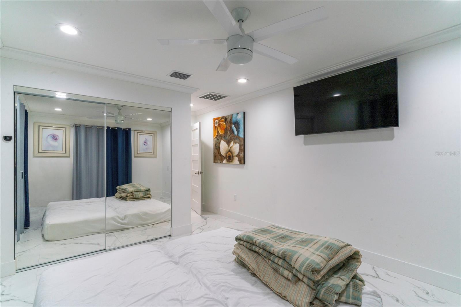 ISLAND ESTATE OF CLEARWATER UNITS 6D 7A 7C - Residential