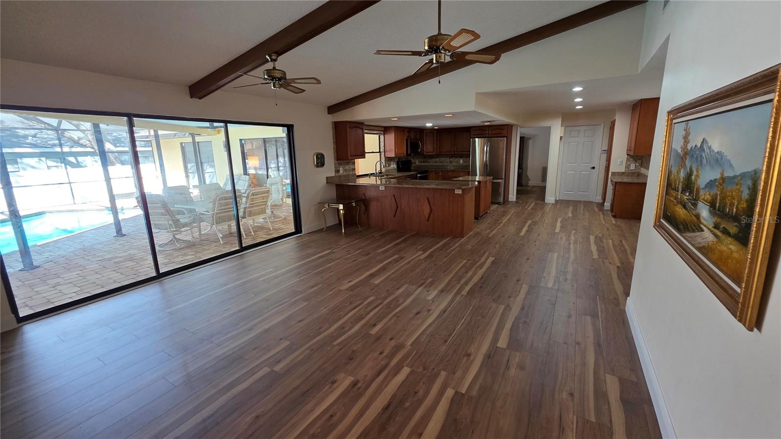 COUNTRY WOODS - Residential