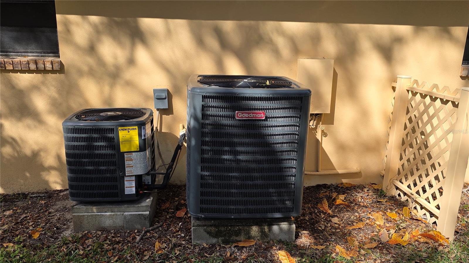 COUNTRY WOODS - Residential