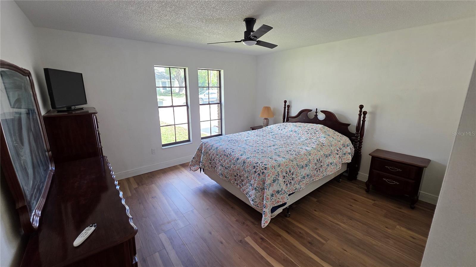 COUNTRY WOODS - Residential