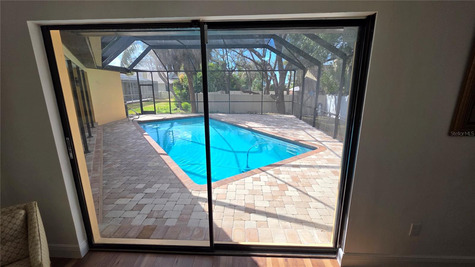 COUNTRY WOODS - Residential