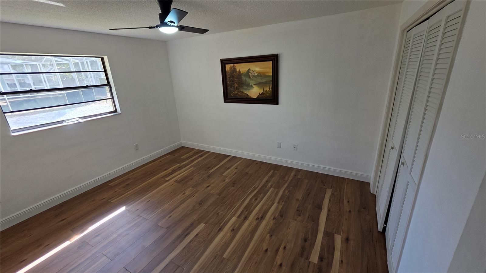 COUNTRY WOODS - Residential