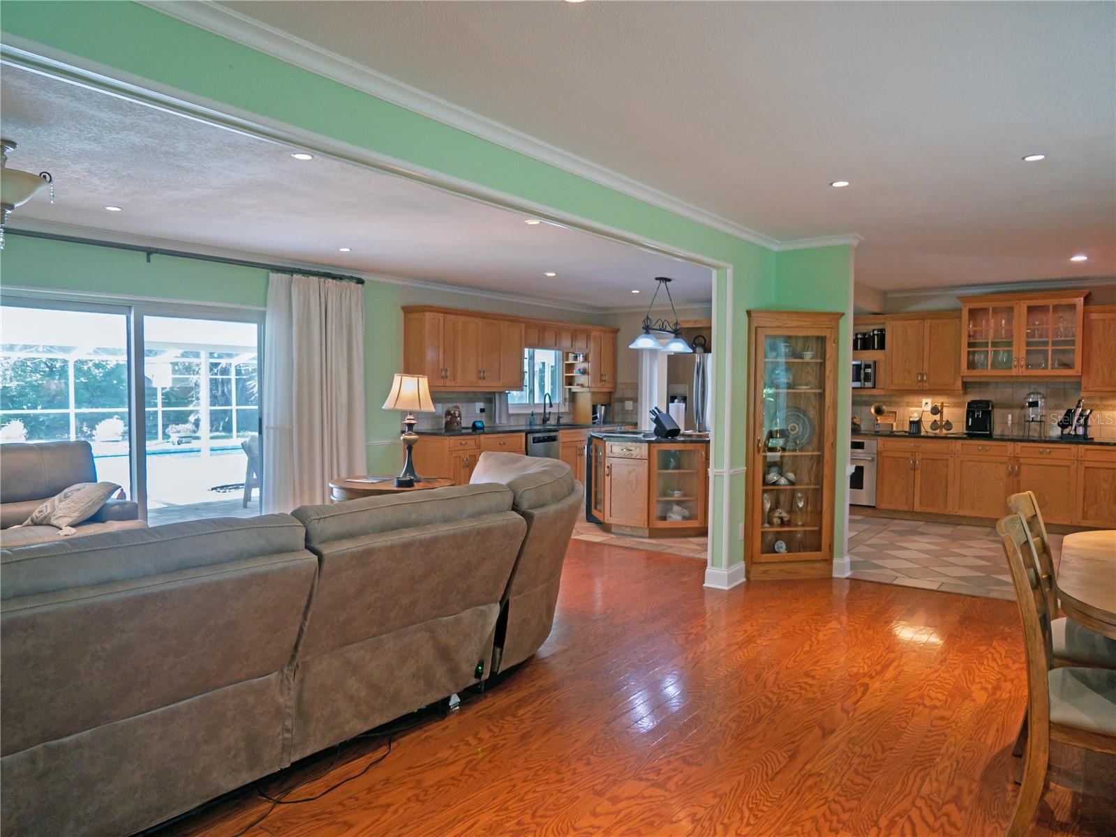 615 VALLE VISTA DRIVE
