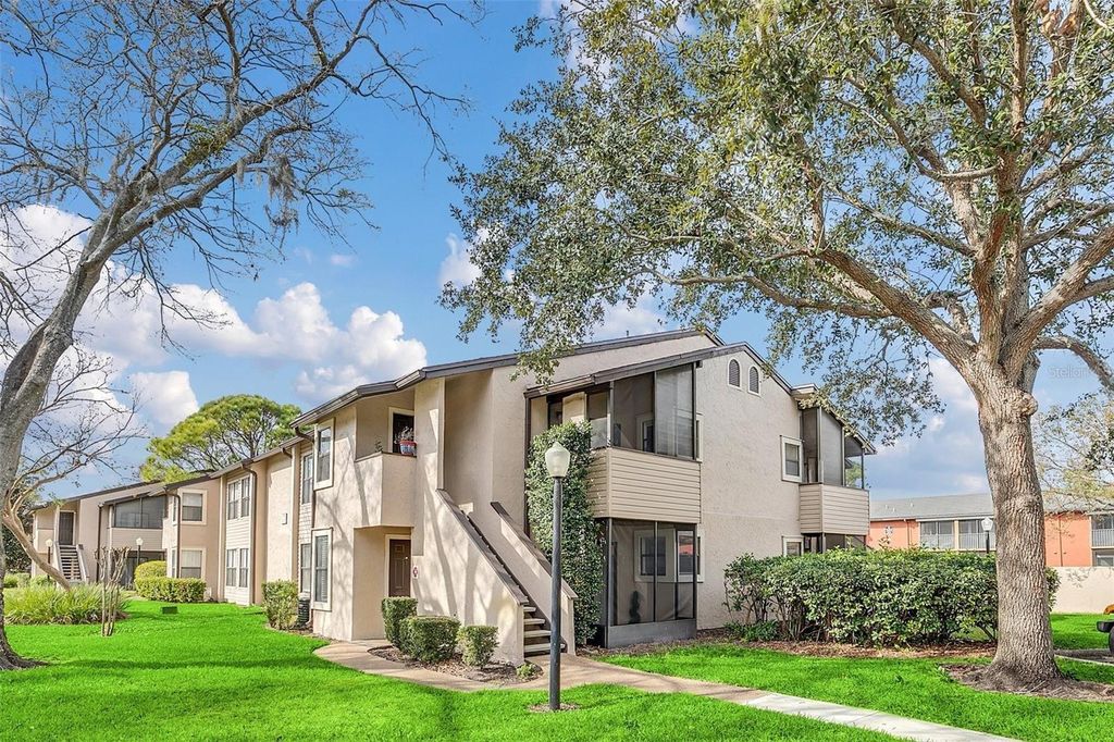 Photo of 2918 Antique Oaks Cir #APT 31, Winter Park, FL 32792 (MLS # O6368157)