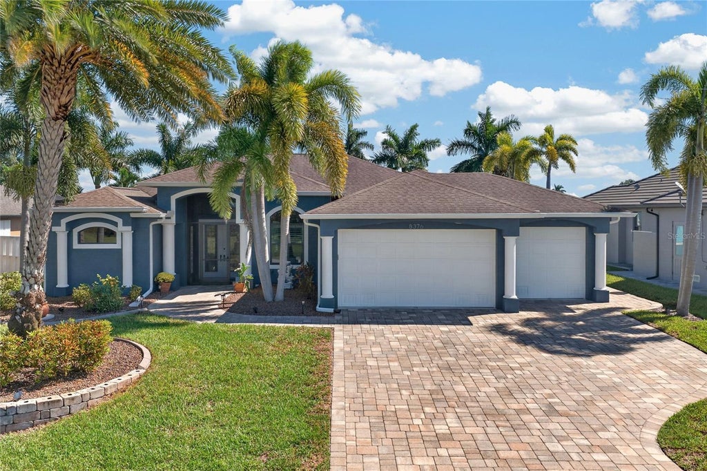 Photo of 8376 Antwerp Circle, Port Charlotte, FL 33981 (MLS # C7531873)