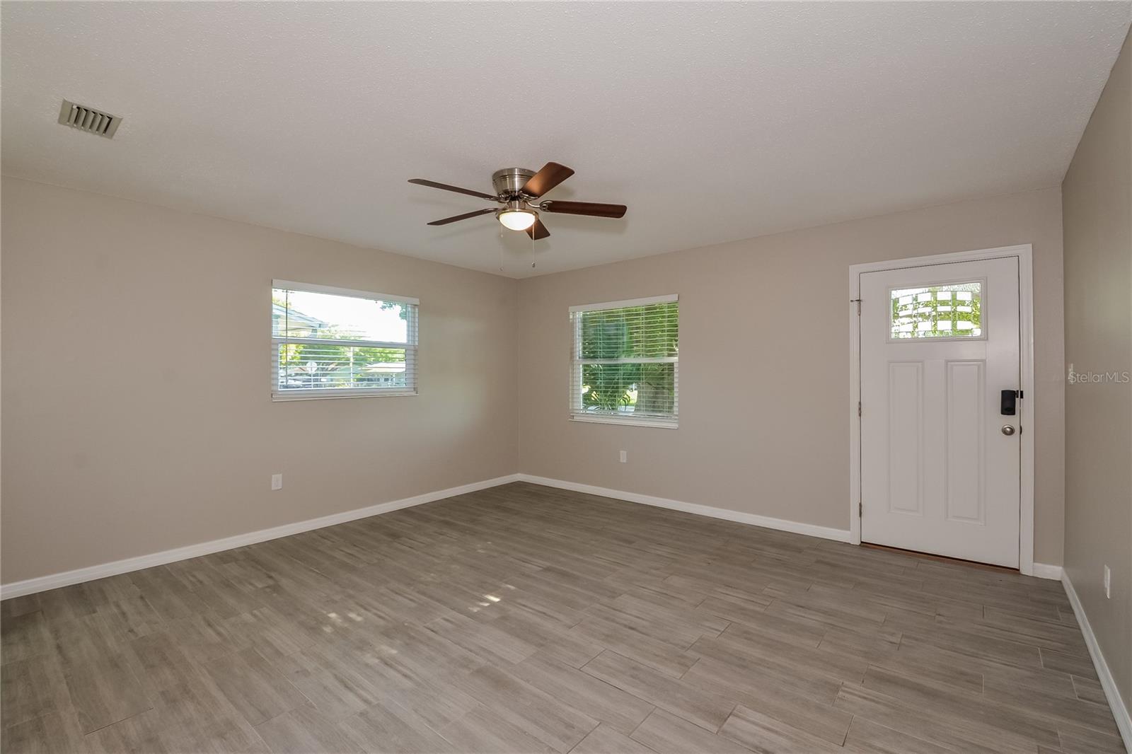 GRANDE VILLA ESTATES - Residential Lease