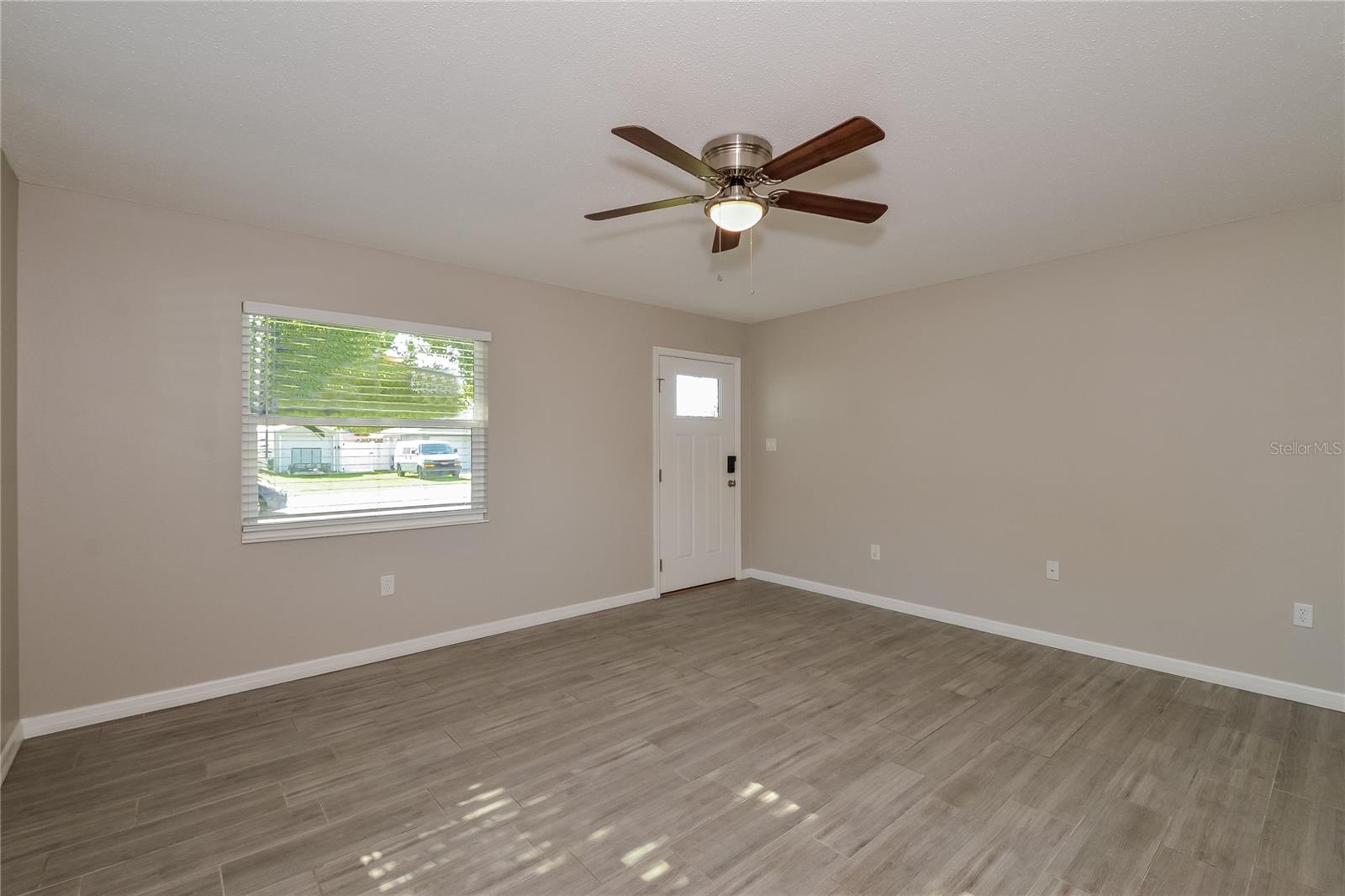 GRANDE VILLA ESTATES - Residential Lease