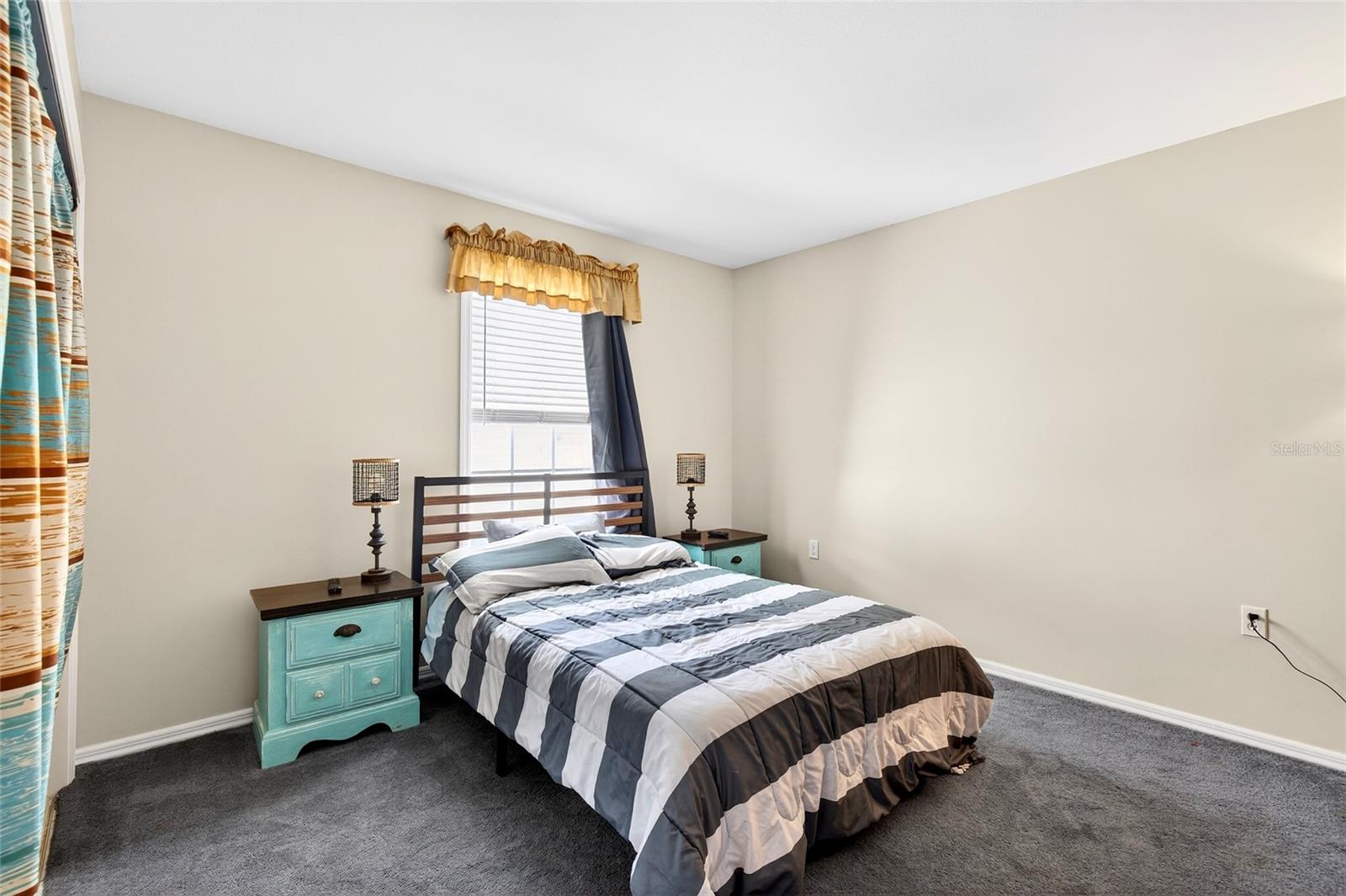 SILVER MDWS CENTRAL - Residential