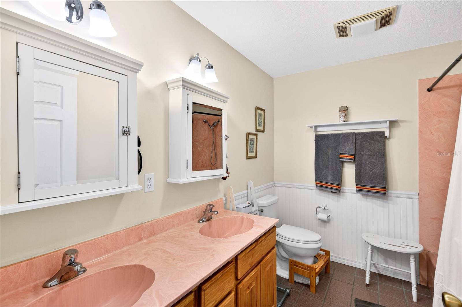 SILVER MDWS CENTRAL - Residential