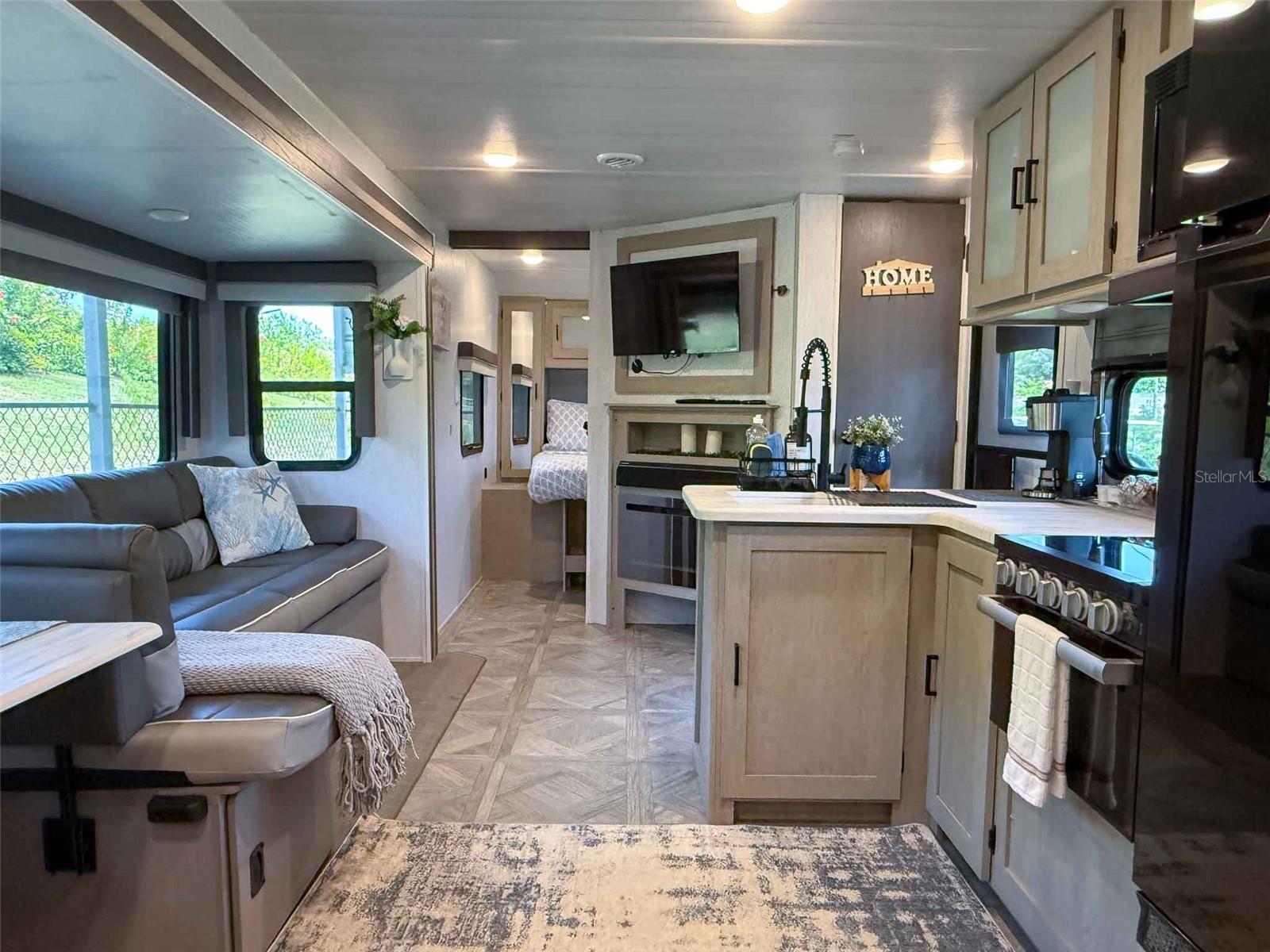 VILLA BORINQUEN - Residential