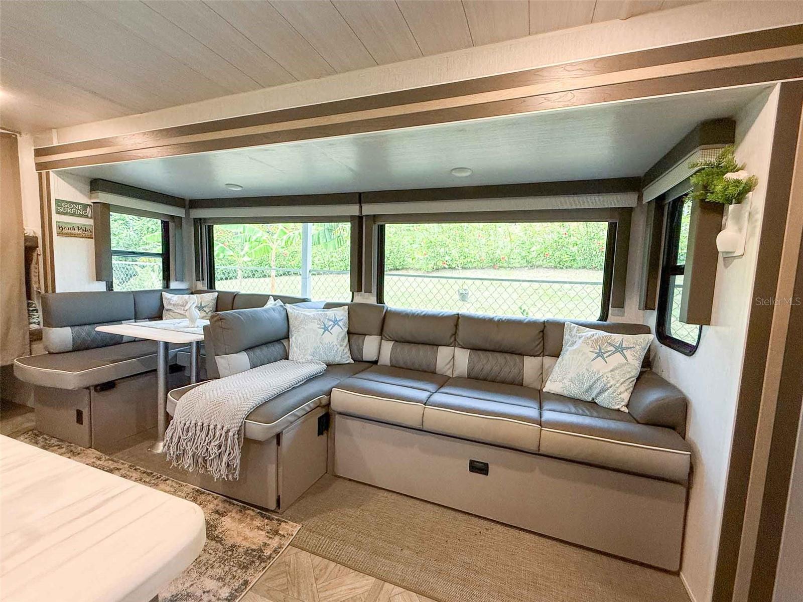 VILLA BORINQUEN - Residential