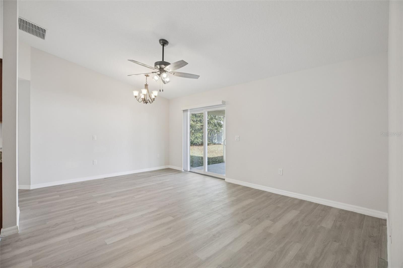 MARION OAKS UN 10 - Residential