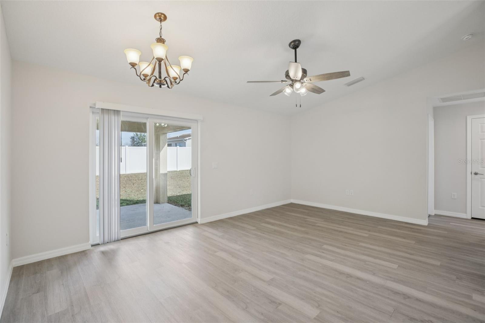 MARION OAKS UN 10 - Residential