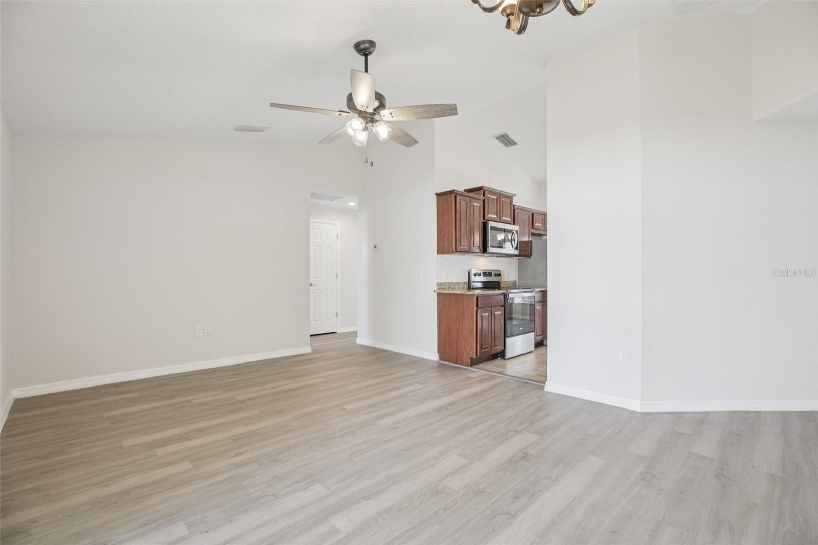 MARION OAKS UN 10 - Residential