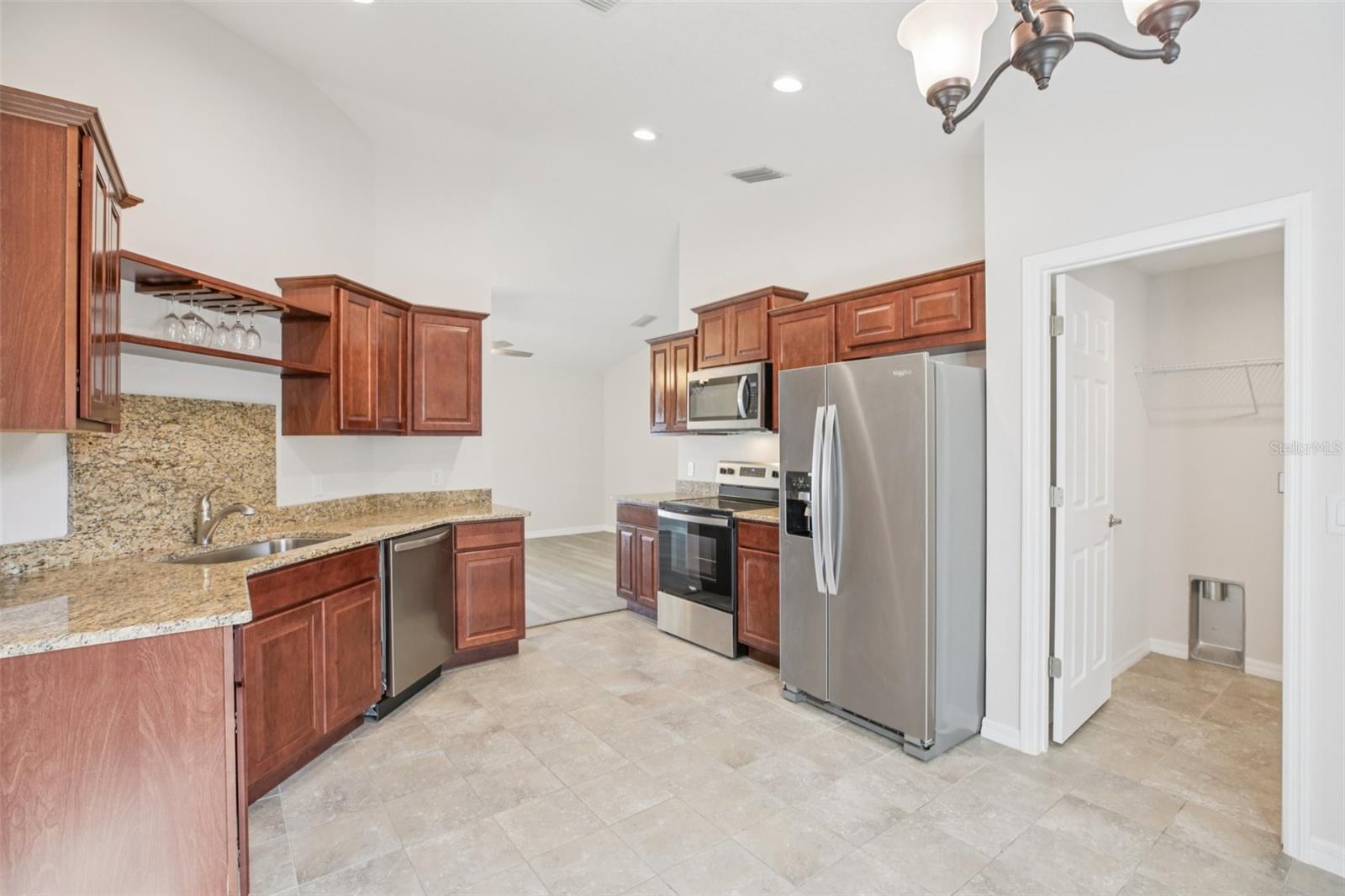 MARION OAKS UN 10 - Residential