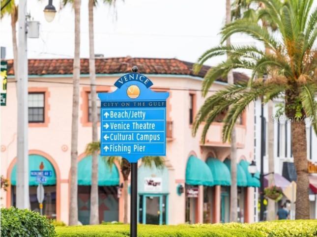 SOUTH VENICE - Residential