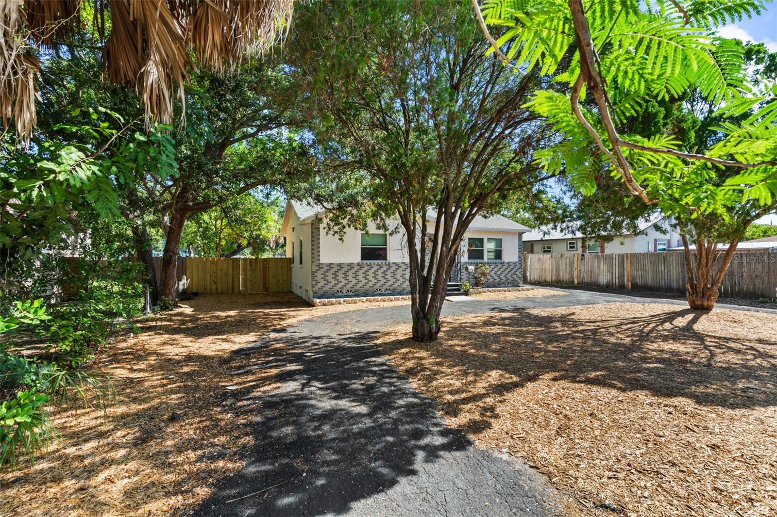 FAIRMOUNT PARK - Residential
