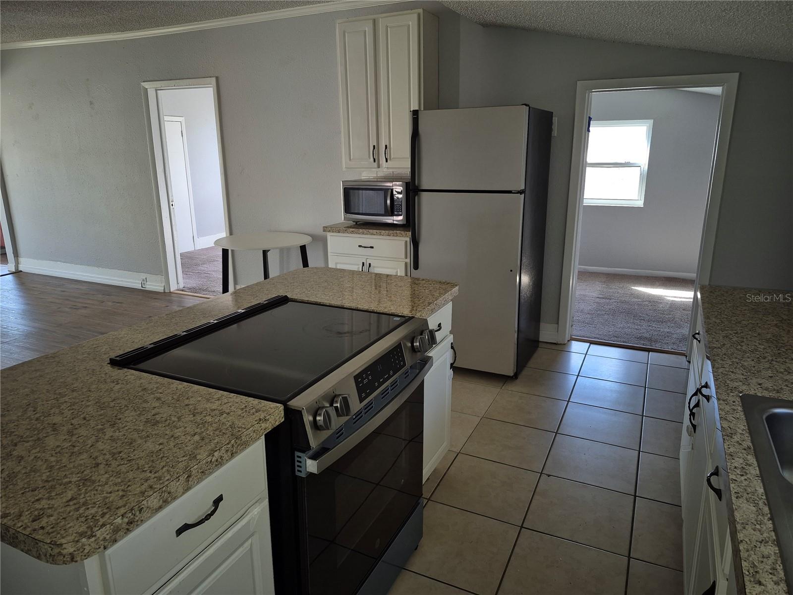 BELLMONT HEIGHTS - Residential Lease