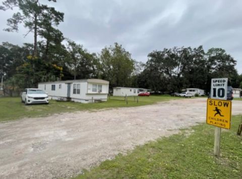Tiny photo for 2610 SE 67th Street, Ocala, FL 34480 (MLS # O6349854)
