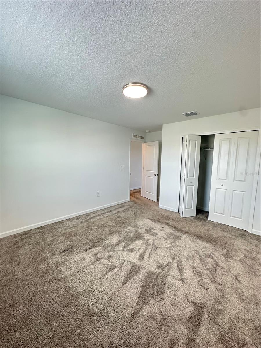 KNIGHTSBRIDGE PH 1 - Residential Lease