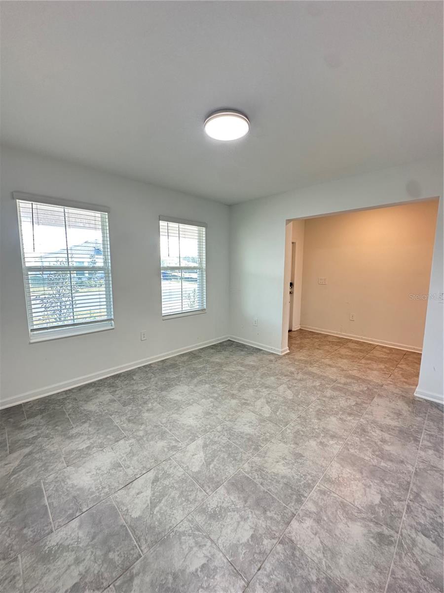 KNIGHTSBRIDGE PH 1 - Residential Lease