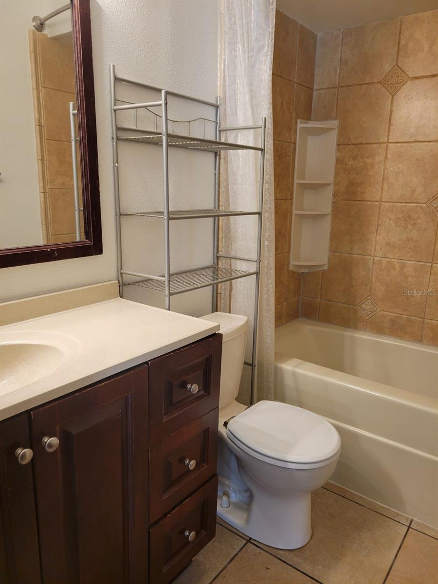 WOODBROOK HIGHLANDS - Residential Lease