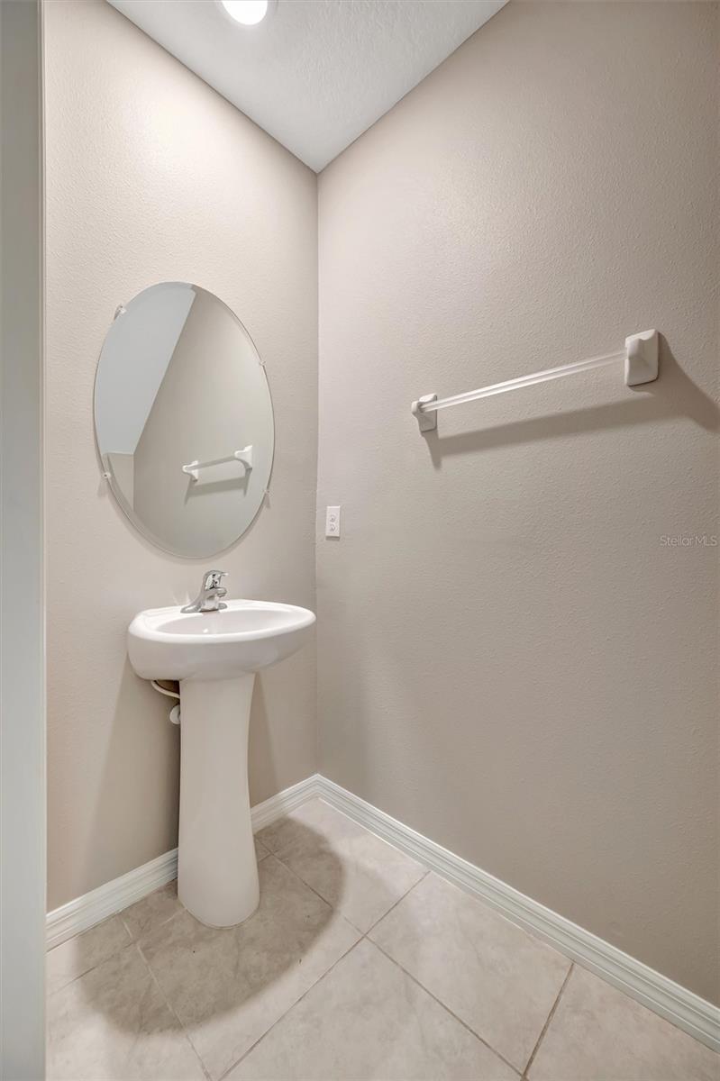 GLENCOVE AT BAY PARK - Residential Lease