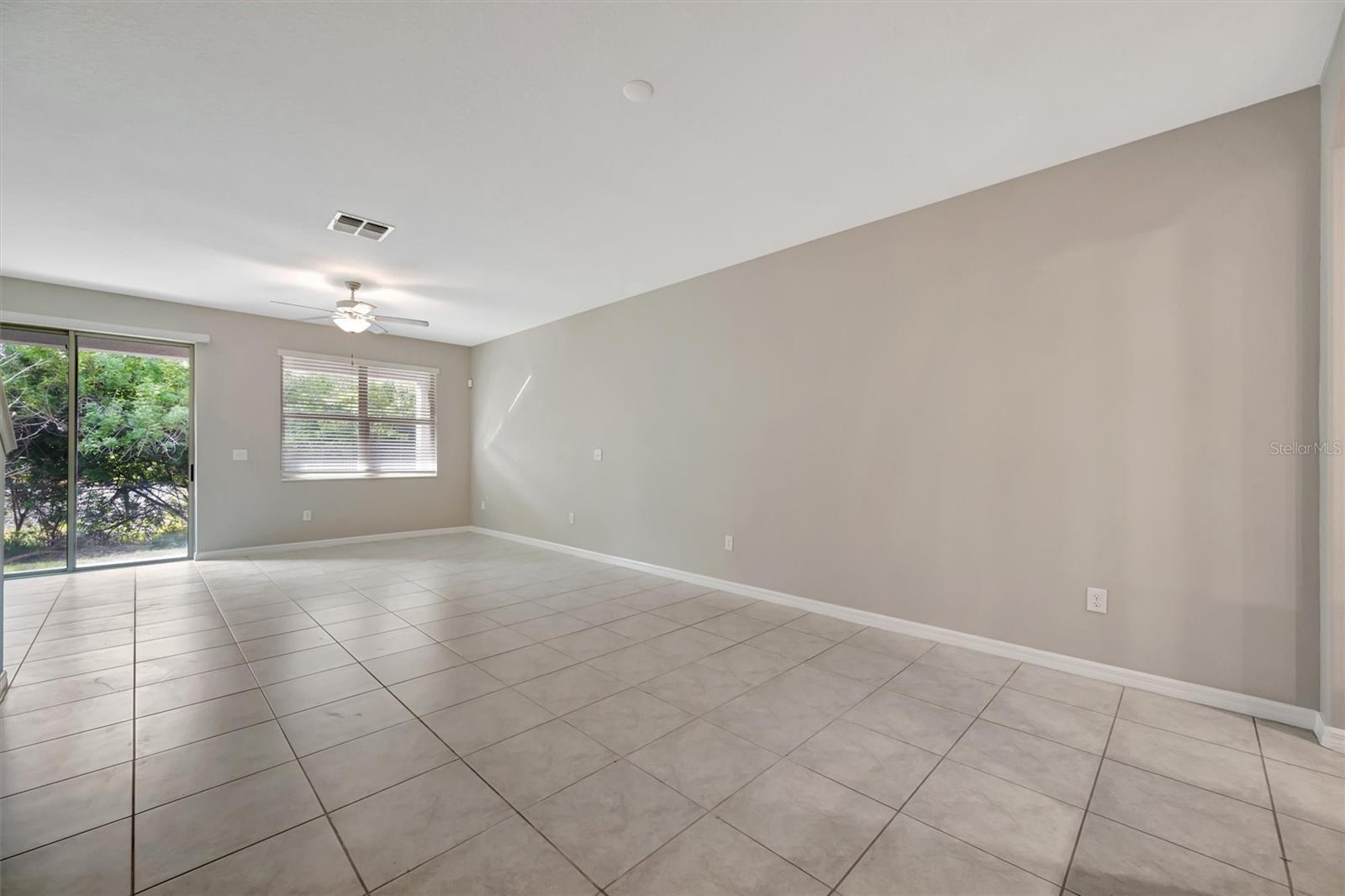 GLENCOVE AT BAY PARK - Residential Lease