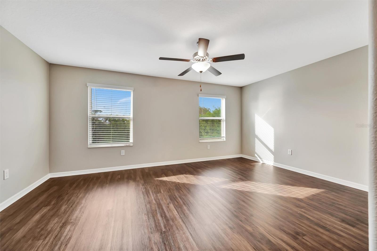 GLENCOVE AT BAY PARK - Residential Lease