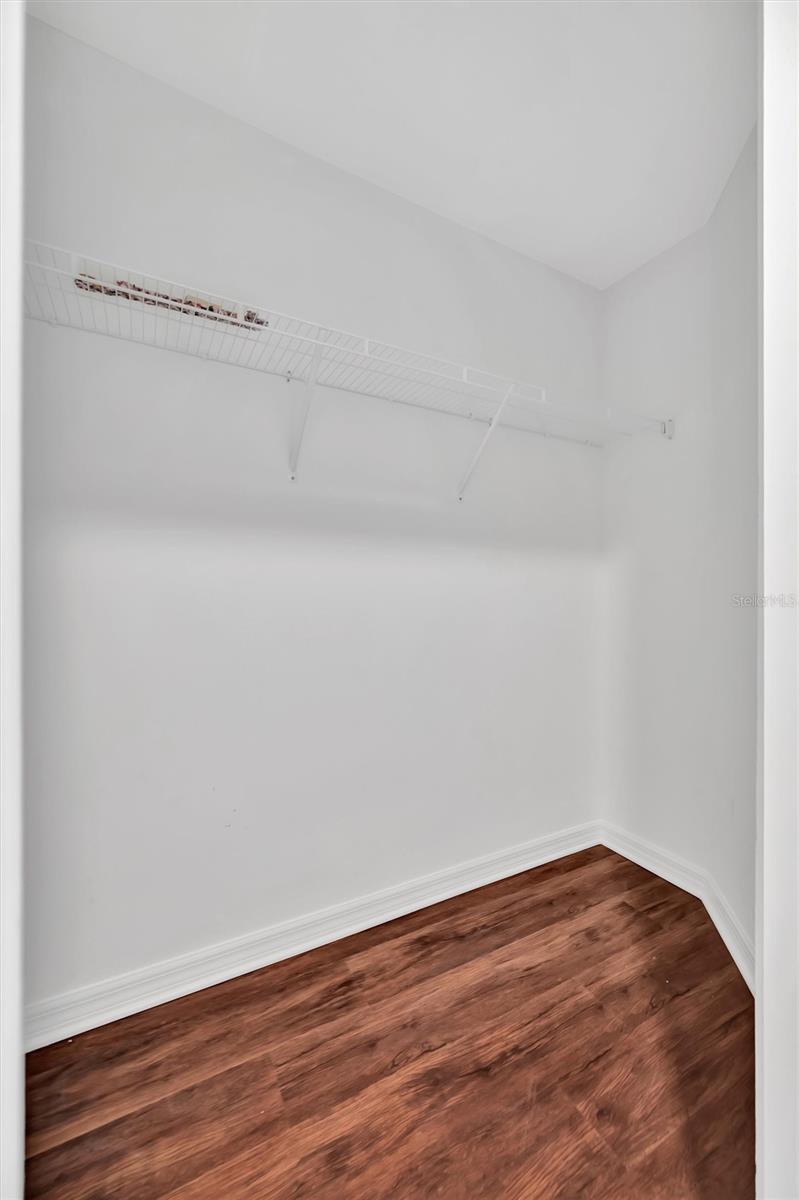 GLENCOVE AT BAY PARK - Residential Lease