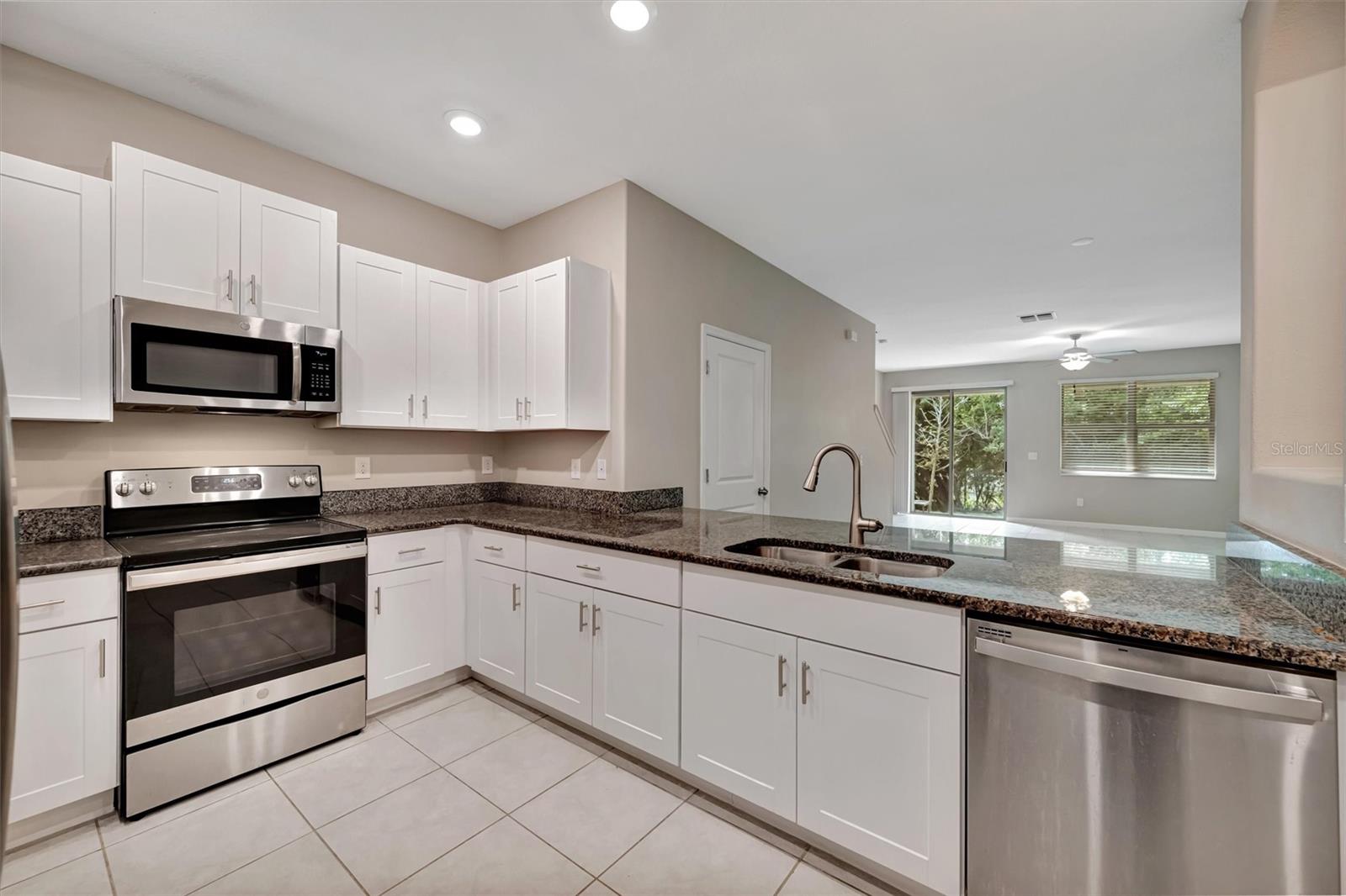 GLENCOVE AT BAY PARK - Residential Lease