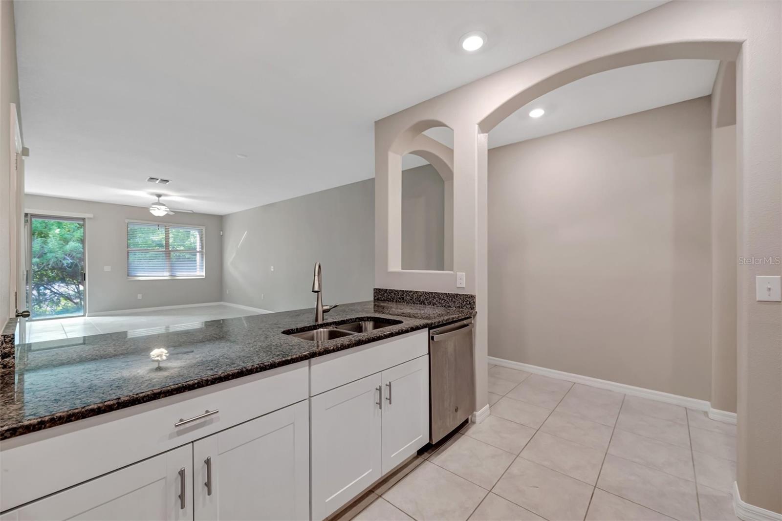 GLENCOVE AT BAY PARK - Residential Lease