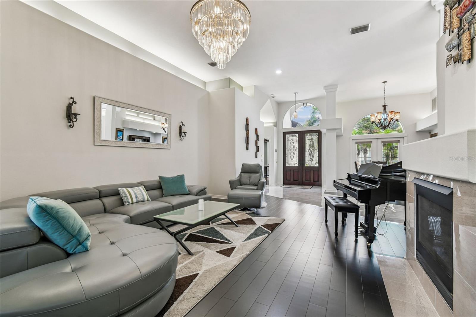 MEYERS COVE - Residential