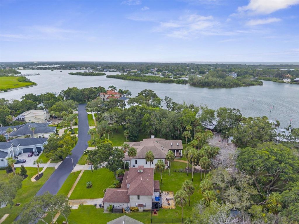 Photo of 1705 Meyers Cove Drive, Tarpon Springs, FL 34689 (MLS # TB8472464)
