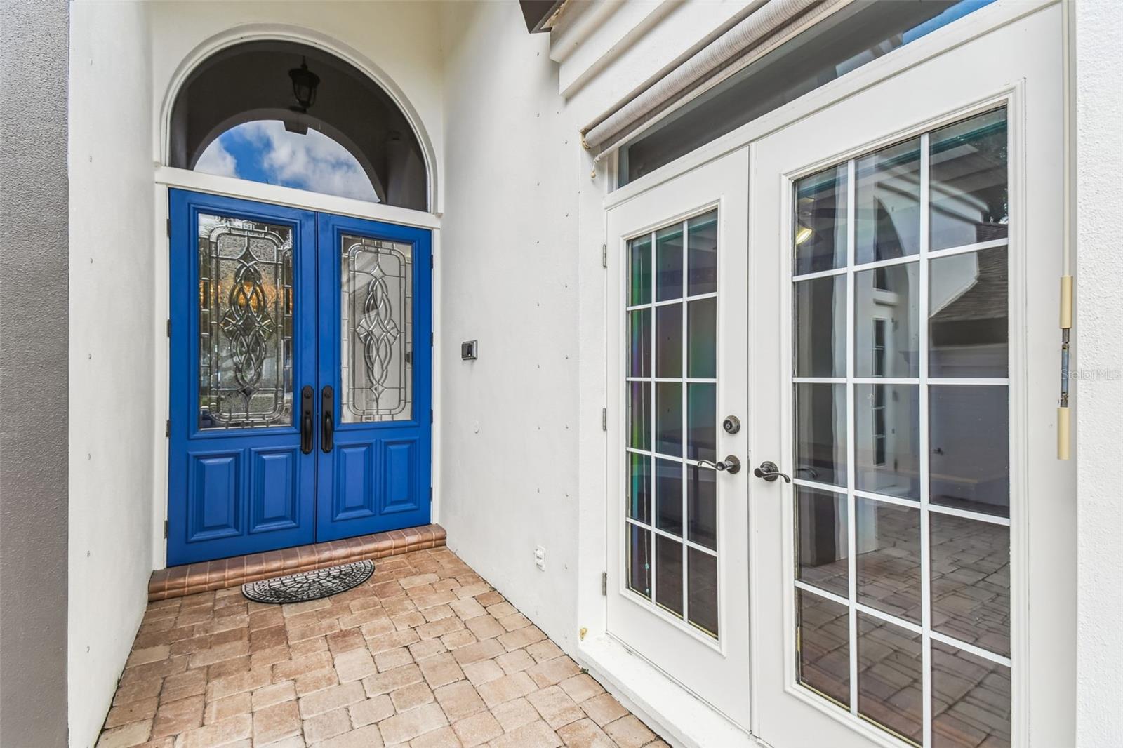 MEYERS COVE - Residential