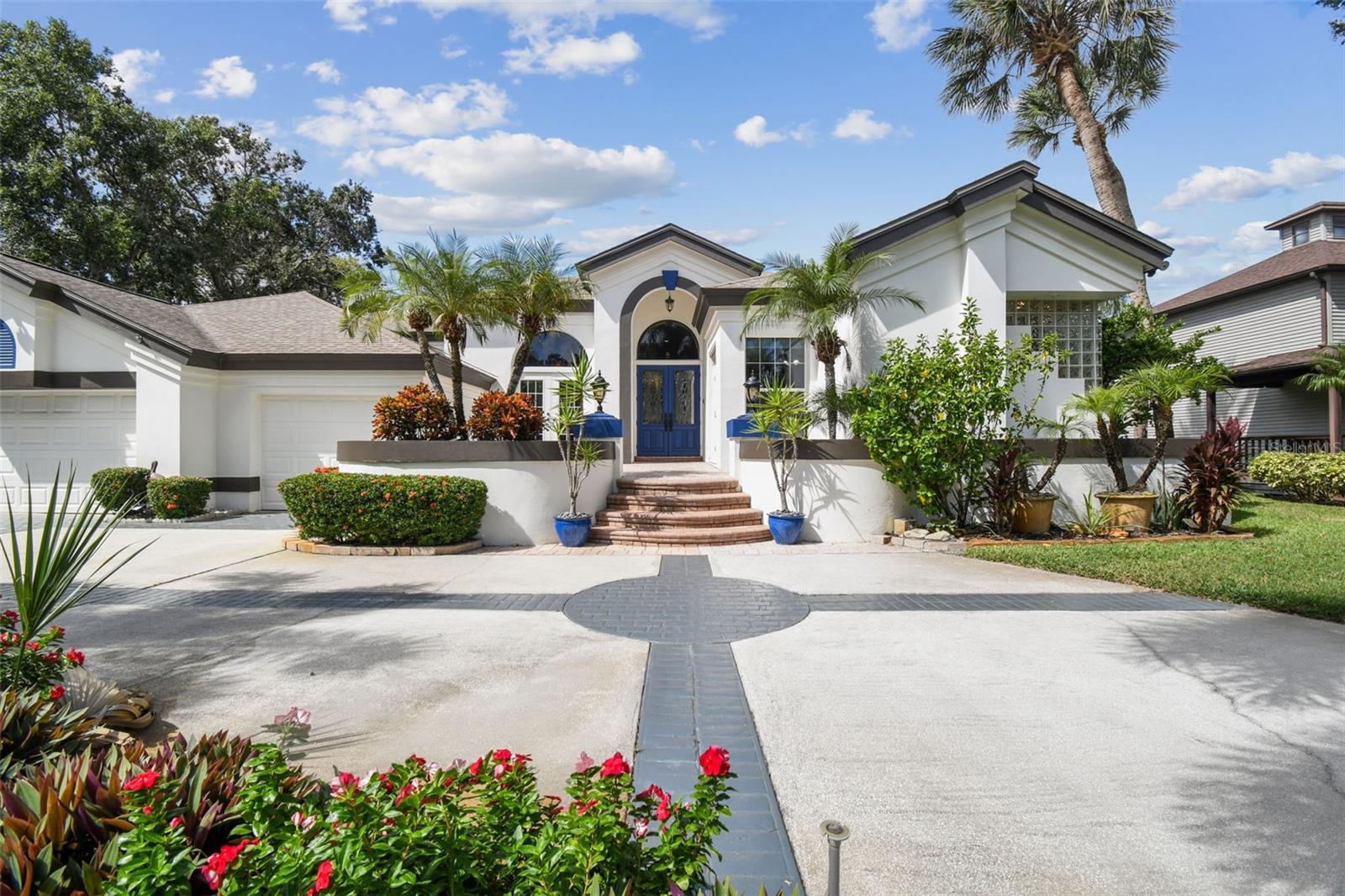 MEYERS COVE - Residential