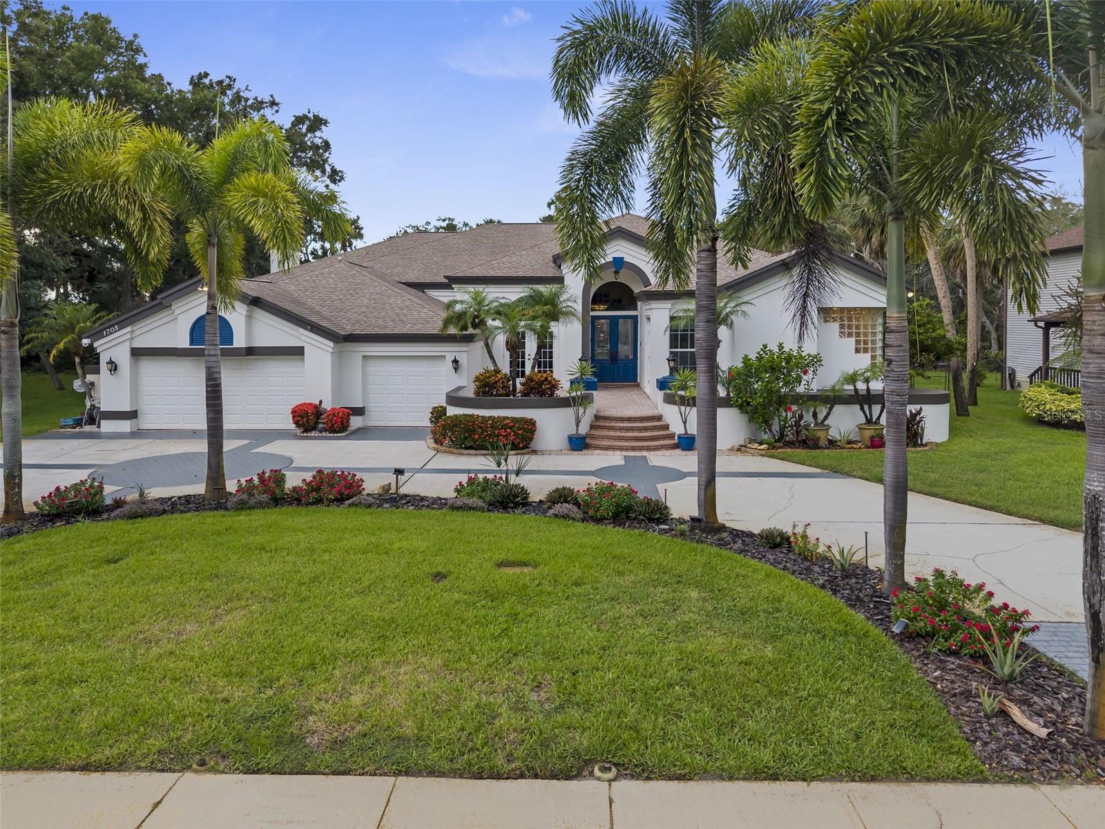 MEYERS COVE - Residential