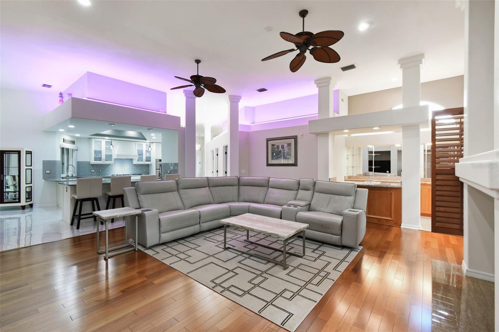 MEYERS COVE - Residential