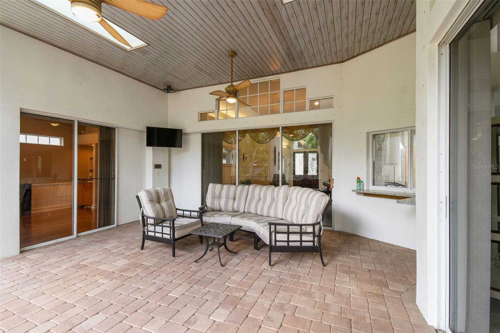 MEYERS COVE - Residential