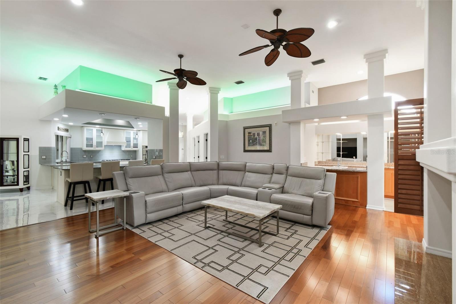 MEYERS COVE - Residential