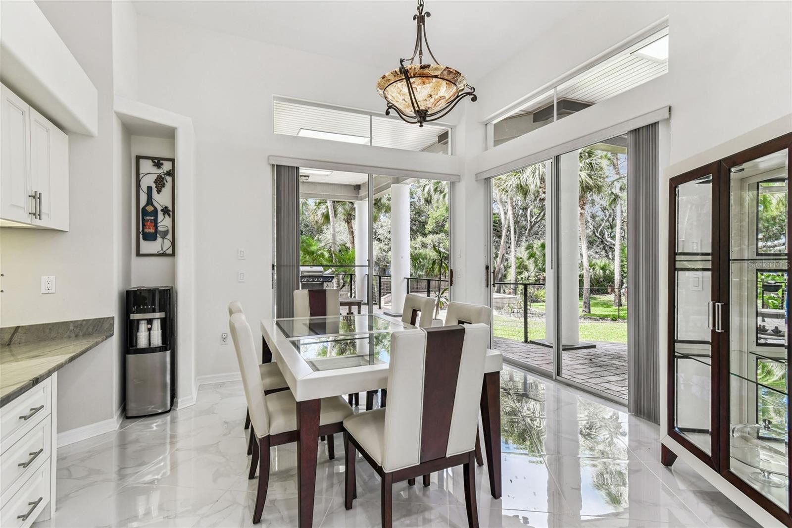 MEYERS COVE - Residential